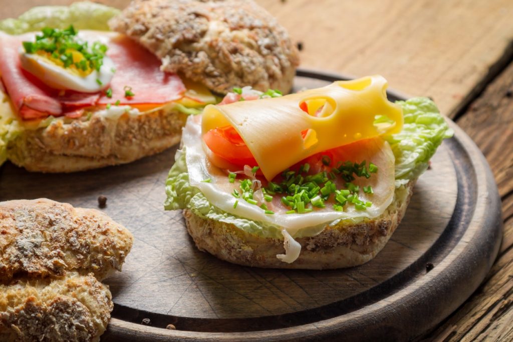 belegte Häppchen Jubiläum Catering bestellen